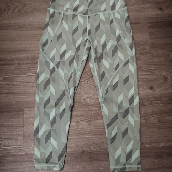 Patagonia Pants - Patagonia Women's Centered Crops